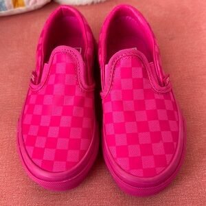 Pink Classic slip on kids Vans